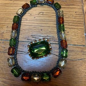💚 3/$25 Romans green brown tan crystal necklace and matching brooch